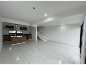 Casa en venta en Lomas de la Rioja, Alvarado, Veracruz de Ignacio de la Llave Casa en venta en Lomas de la Rioja, Alvarado, Veracruz de Ignacio de la Llave