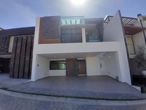 Casa en venta en Lomas de Angelópolis, San Andrés Cholula, Puebla Casa en venta en Lomas de Angelópolis, San Andrés Cholula, Puebla