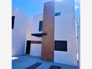 Casa en venta en Oscar Flores Tapia, Torreón, Coahuila de Zaragoza Casa en venta en Oscar Flores Tapia, Torreón, Coahuila de Zaragoza