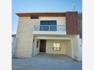Casa en venta en Los Viñedos, Torreón, Coahuila de Zaragoza Casa en venta en Los Viñedos, Torreón, Coahuila de Zaragoza