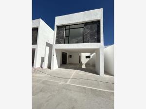 Casa en venta en Los Viñedos, Torreón, Coahuila de Zaragoza Casa en venta en Los Viñedos, Torreón, Coahuila de Zaragoza