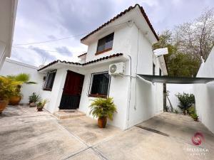 Casa en venta en Sector K, Santa María Huatulco, Oaxaca Casa en venta en Sector K, Santa María Huatulco, Oaxaca