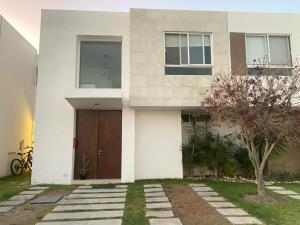 Casa en venta en Lomas de Angelópolis, San Andrés Cholula, Puebla Casa en venta en Lomas de Angelópolis, San Andrés Cholula, Puebla