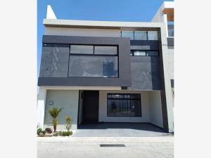 Casa en venta en Ex-Hacienda de Santa Teresa, San Andrés Cholula, Puebla Casa en venta en Ex-Hacienda de Santa Teresa, San Andrés Cholula, Puebla