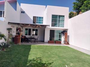 Casa en venta en Acapatzingo, Cuernavaca, Morelos Casa en venta en Acapatzingo, Cuernavaca, Morelos