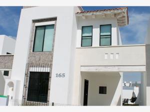 Casa en venta en Portal de las Lomas, Saltillo, Coahuila de Zaragoza Casa en venta en Portal de las Lomas, Saltillo, Coahuila de Zaragoza