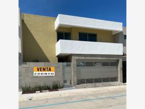 Casa en venta en Las Palmas, Medellín de Bravo, Veracruz de Ignacio de la Llave Casa en venta en Las Palmas, Medellín de Bravo, Veracruz de Ignacio de la Llave