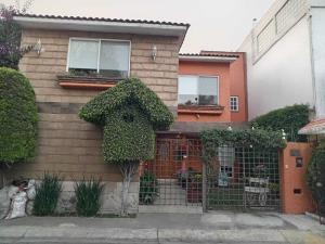 Casa en renta en Mayorazgos de los Gigantes, Atizapán de Zaragoza, México Casa en renta en Mayorazgos de los Gigantes, Atizapán de Zaragoza, México