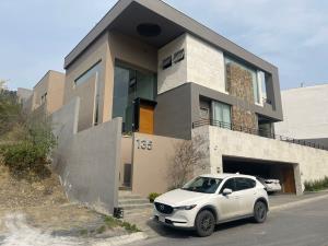Casa en venta en Carolco, Monterrey, Nuevo León Casa en venta en Carolco, Monterrey, Nuevo León