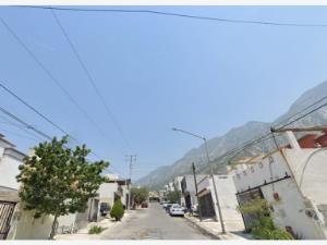 Casa en remate en Villa San Ángel Topo Chico, Monterrey, Nuevo León Casa en remate en Villa San Ángel Topo Chico, Monterrey, Nuevo León