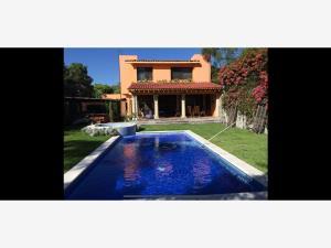 Casa en venta en Lomas de Jiutepec, Jiutepec, Morelos Casa en venta en Lomas de Jiutepec, Jiutepec, Morelos
