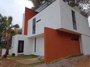 Casa en venta en Santa Maria Ahuacatitlan, Cuernavaca, Morelos Casa en venta en Santa Maria Ahuacatitlan, Cuernavaca, Morelos