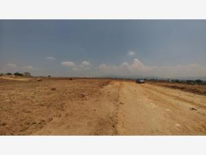 Terreno en venta en Lomas de Atzingo, Cuernavaca, Morelos Terreno en venta en Lomas de Atzingo, Cuernavaca, Morelos