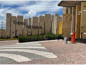 Terreno en venta en Lomas de Angelópolis, San Andrés Cholula, Puebla Terreno en venta en Lomas de Angelópolis, San Andrés Cholula, Puebla