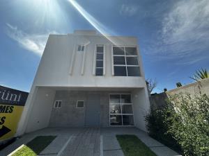 Casa en venta en El Manantial, Corregidora, Querétaro Casa en venta en El Manantial, Corregidora, Querétaro