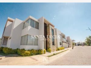 Casa en venta en Fracciones de Santa Lucía, León, Guanajuato Casa en venta en Fracciones de Santa Lucía, León, Guanajuato