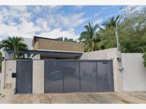 Casa en venta en Montebello, Mérida, Yucatán Casa en venta en Montebello, Mérida, Yucatán