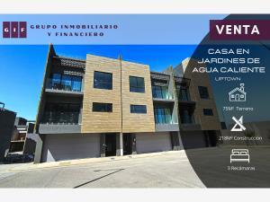 Casa en venta en Jardines de Agua Caliente, Tijuana, Baja California Casa en venta en Jardines de Agua Caliente, Tijuana, Baja California
