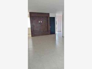 Casa en venta en Residencial Puerta de Piedra, Celaya, Guanajuato Casa en venta en Residencial Puerta de Piedra, Celaya, Guanajuato