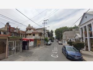 Casa en venta en Unidad Vicente Guerrero, Iztapalapa, Ciudad de México Casa en venta en Unidad Vicente Guerrero, Iztapalapa, Ciudad de México
