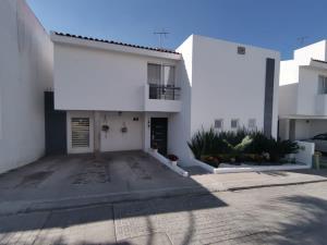 Casa en venta en Balcones de Vista Real, Corregidora, Querétaro Casa en venta en Balcones de Vista Real, Corregidora, Querétaro