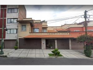 Casa en remate en Del Carmen, Coyoacán, Ciudad de México Casa en remate en Del Carmen, Coyoacán, Ciudad de México