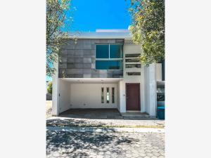 Casa en venta en Lomas de Angelópolis, San Andrés Cholula, Puebla Casa en venta en Lomas de Angelópolis, San Andrés Cholula, Puebla
