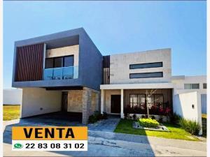 Casa en venta en Las Palmas, Medellín de Bravo, Veracruz de Ignacio de la Llave Casa en venta en Las Palmas, Medellín de Bravo, Veracruz de Ignacio de la Llave