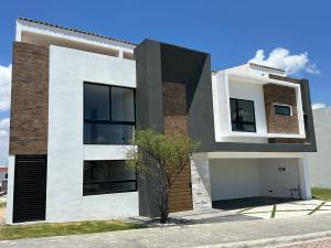 Casa en venta en Lomas de Angelópolis, San Andrés Cholula, Puebla Casa en venta en Lomas de Angelópolis, San Andrés Cholula, Puebla