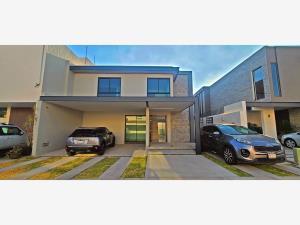 Casa en venta en Bugambilias, Zapopan, Jalisco Casa en venta en Bugambilias, Zapopan, Jalisco