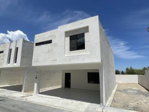 Casa en venta en Lomas de Lourdes, Saltillo, Coahuila de Zaragoza Casa en venta en Lomas de Lourdes, Saltillo, Coahuila de Zaragoza