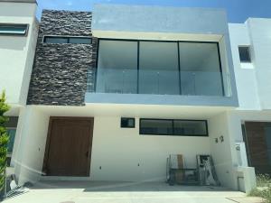 Casa en venta en Valle Imperial, Zapopan, Jalisco Casa en venta en Valle Imperial, Zapopan, Jalisco