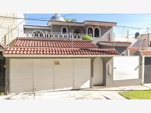 Casa en venta en Real Vallarta, Zapopan, Jalisco Casa en venta en Real Vallarta, Zapopan, Jalisco