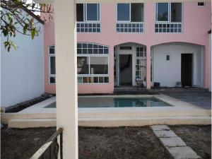 Casa en venta en Las Fincas, Jiutepec, Morelos Casa en venta en Las Fincas, Jiutepec, Morelos