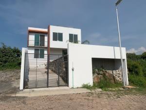 Casa en venta en Oaxtepec Centro, Yautepec, Morelos Casa en venta en Oaxtepec Centro, Yautepec, Morelos