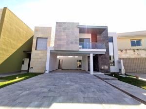 Casa en venta en Las Acacias, Torreón, Coahuila de Zaragoza Casa en venta en Las Acacias, Torreón, Coahuila de Zaragoza