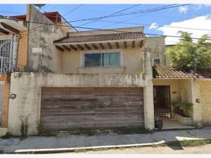 Casa en remate en Agrícola, Coatepec, Veracruz de Ignacio de la Llave Casa en remate en Agrícola, Coatepec, Veracruz de Ignacio de la Llave