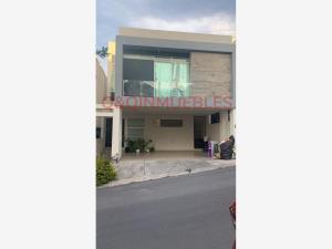 Casa en renta en Cumbre Allegro, Monterrey, Nuevo León Casa en renta en Cumbre Allegro, Monterrey, Nuevo León