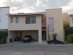 Casa en venta en Jose G Parres, Jiutepec, Morelos Casa en venta en Jose G Parres, Jiutepec, Morelos