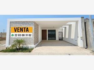Casa en venta en Las Lomas Residencial, Alvarado, Veracruz de Ignacio de la Llave Casa en venta en Las Lomas Residencial, Alvarado, Veracruz de Ignacio de la Llave