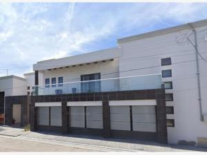 Casa en venta en Residencial Campestre la Rosita, Torreón, Coahuila de Zaragoza Casa en venta en Residencial Campestre la Rosita, Torreón, Coahuila de Zaragoza
