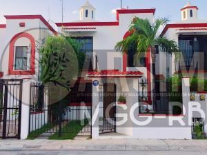 Casa en venta en Quetzales (Supermanzana 523), Benito Juárez, Quintana Roo Casa en venta en Quetzales (Supermanzana 523), Benito Juárez, Quintana Roo
