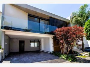 Casa en venta en Lomas de Angelópolis, San Andrés Cholula, Puebla Casa en venta en Lomas de Angelópolis, San Andrés Cholula, Puebla