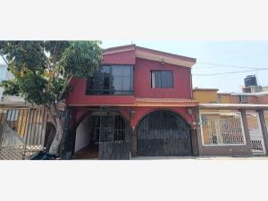 Casa en venta en Valle de Aragón 3ra Sección Oriente, Ecatepec de Morelos, México Casa en venta en Valle de Aragón 3ra Sección Oriente, Ecatepec de Morelos, México