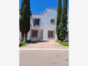 Casa en venta en Los Mezquites, Corregidora, Querétaro Casa en venta en Los Mezquites, Corregidora, Querétaro