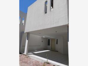 Casa en renta en Villas de Irapuato, Irapuato, Guanajuato Casa en renta en Villas de Irapuato, Irapuato, Guanajuato