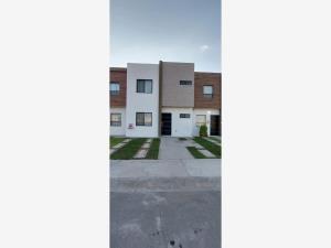 Casa en venta en Tabachines, Gómez Palacio, Durango Casa en venta en Tabachines, Gómez Palacio, Durango
