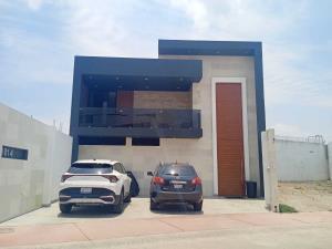 Casa en venta en Lombardía, Irapuato, Guanajuato Casa en venta en Lombardía, Irapuato, Guanajuato