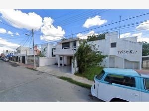 Casa en remate en Los Pinos, Mérida, Yucatán Casa en remate en Los Pinos, Mérida, Yucatán
