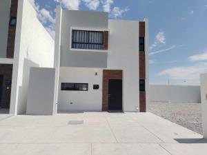 Casa en venta en Ampliación Senderos, Torreón, Coahuila de Zaragoza Casa en venta en Ampliación Senderos, Torreón, Coahuila de Zaragoza